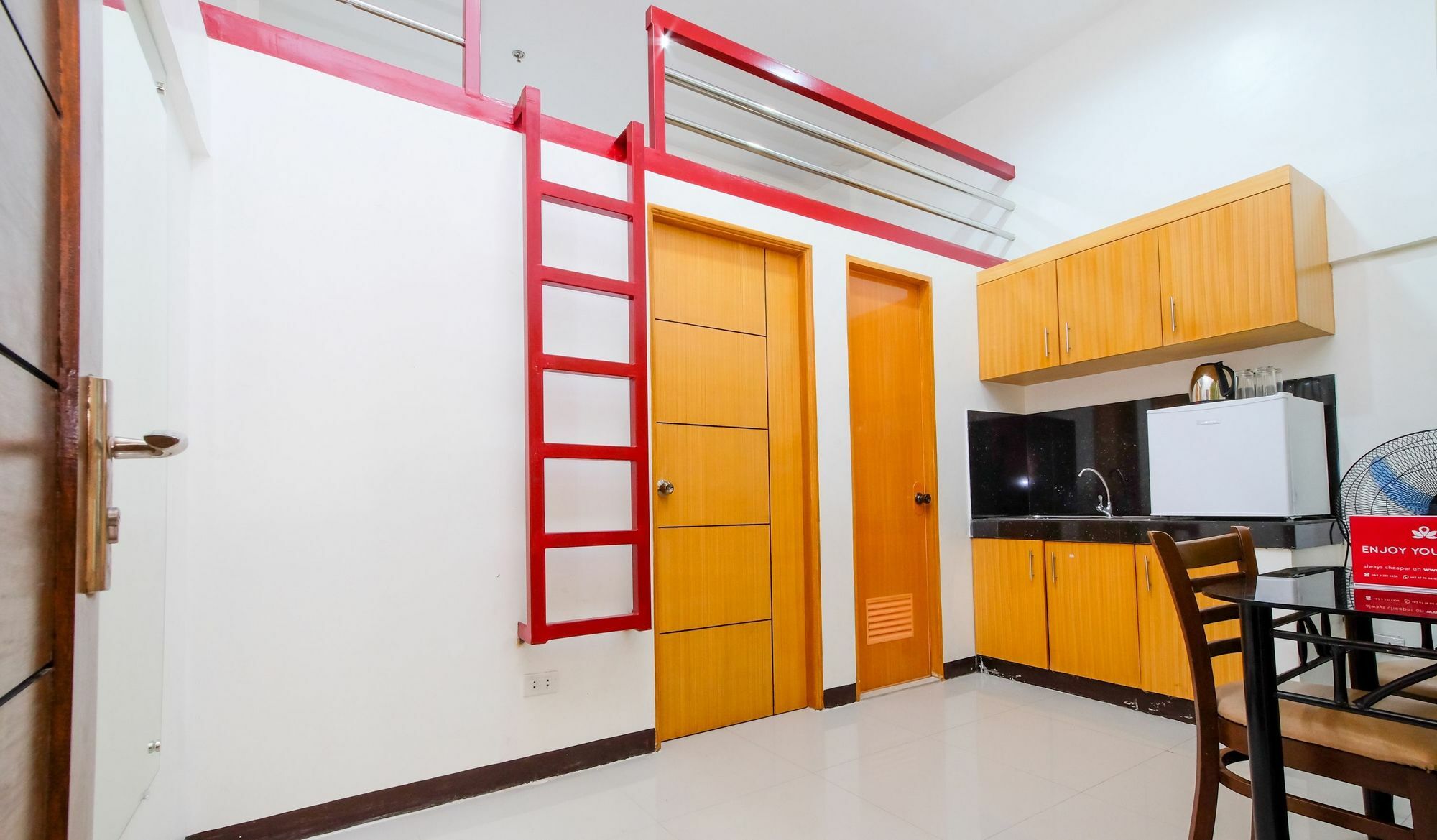 Zen Rooms Time Travellers Makati Makati City Ngoại thất bức ảnh